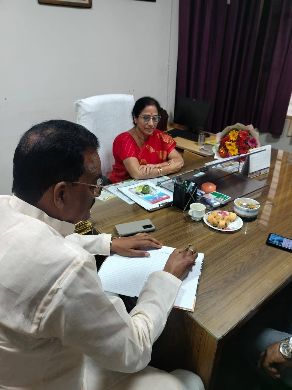 आर्य महिला स्नातकोत्तर महाविद्यालय, शाहजहांपुर में माननीय मोहम्मदी विधायक श्री लोकेंद्र प्रताप सिंह जी का गरिमापूर्ण स्वागत